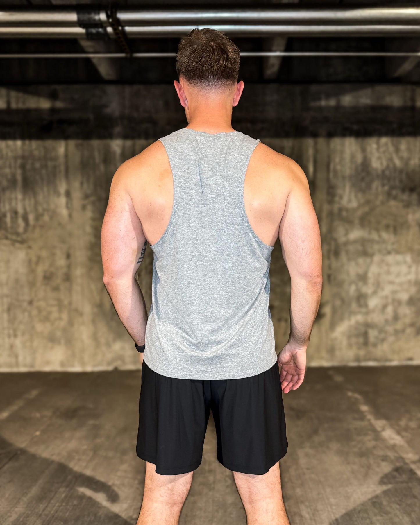 ESSENTIAL TANK TOP