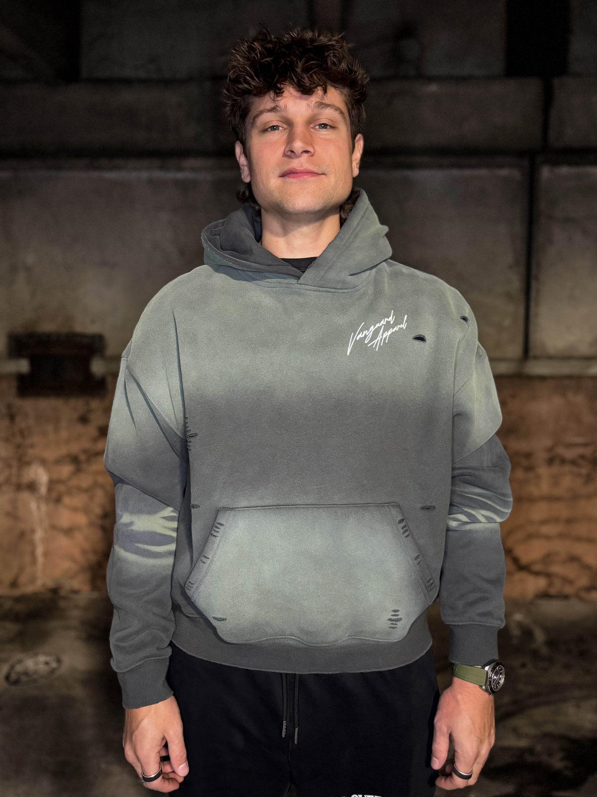 CORE BOX CUT HOODIE
