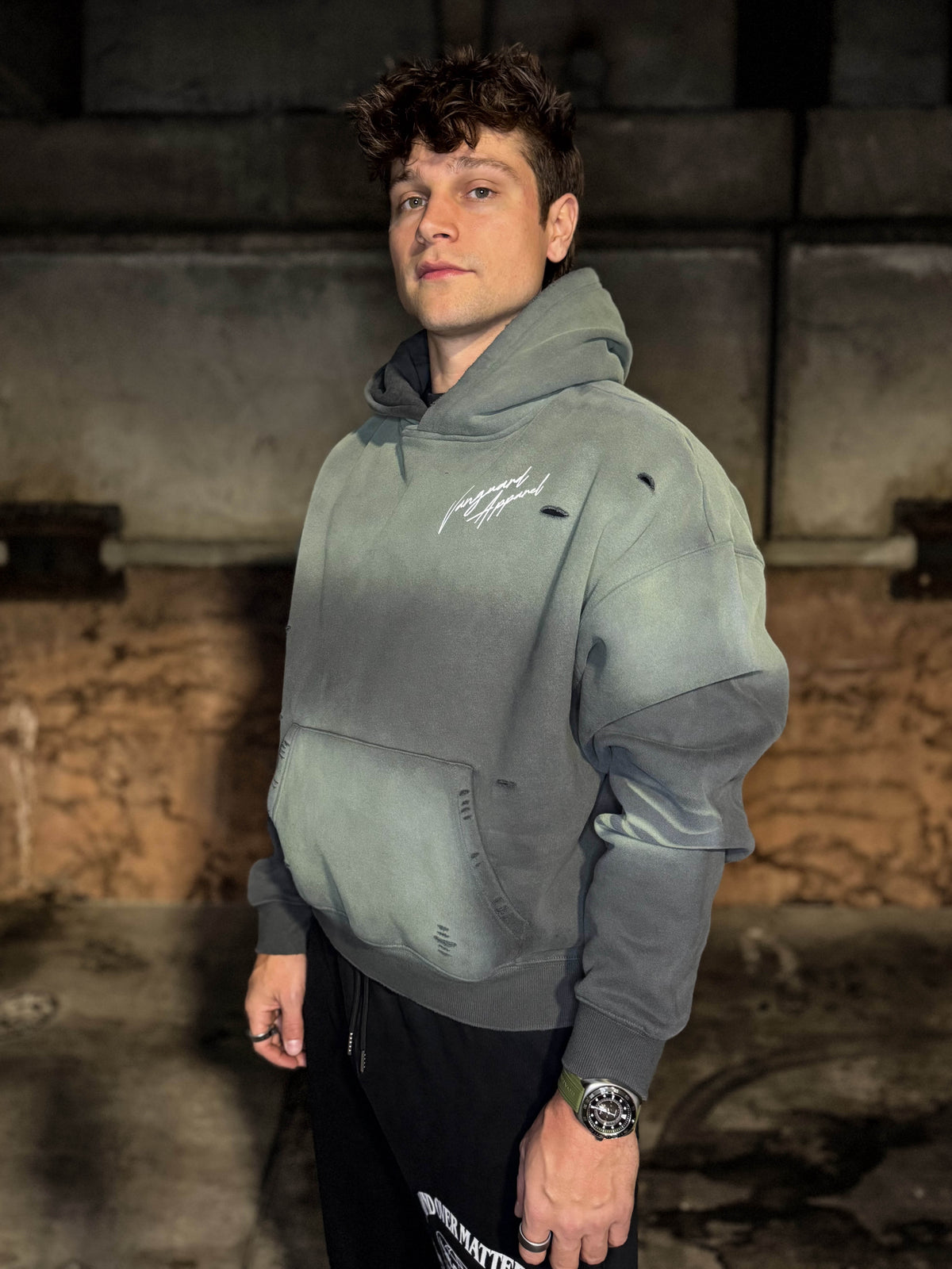 CORE BOX CUT HOODIE