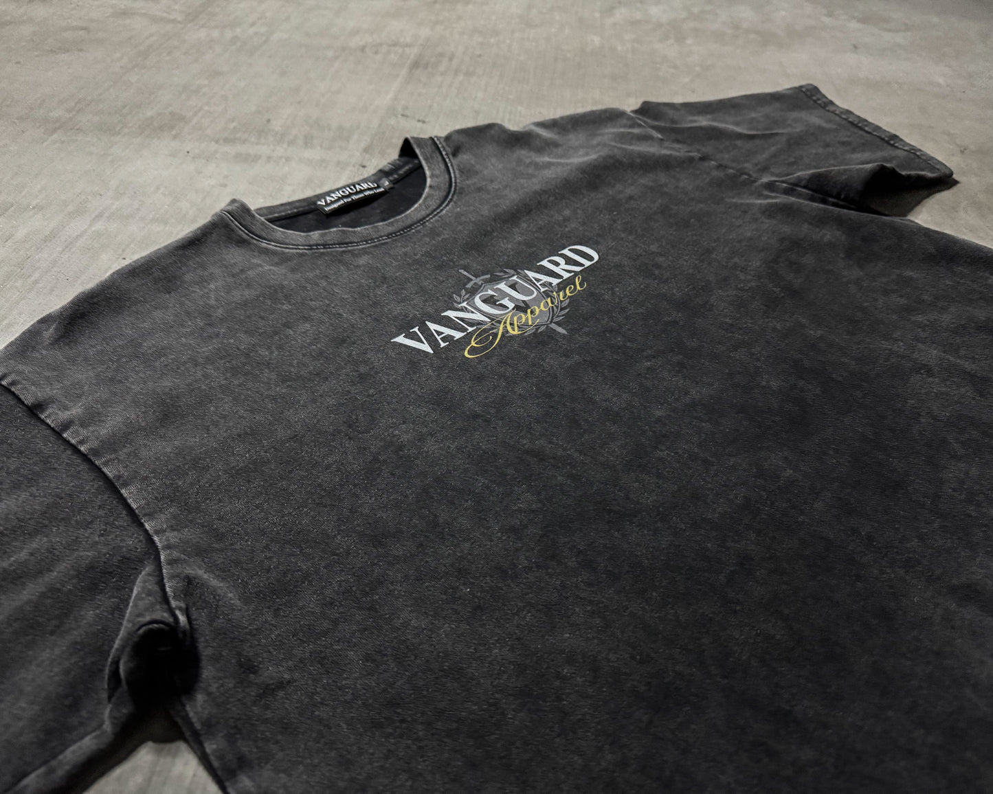 LEAD THE FRONT OVERSIZED TEE