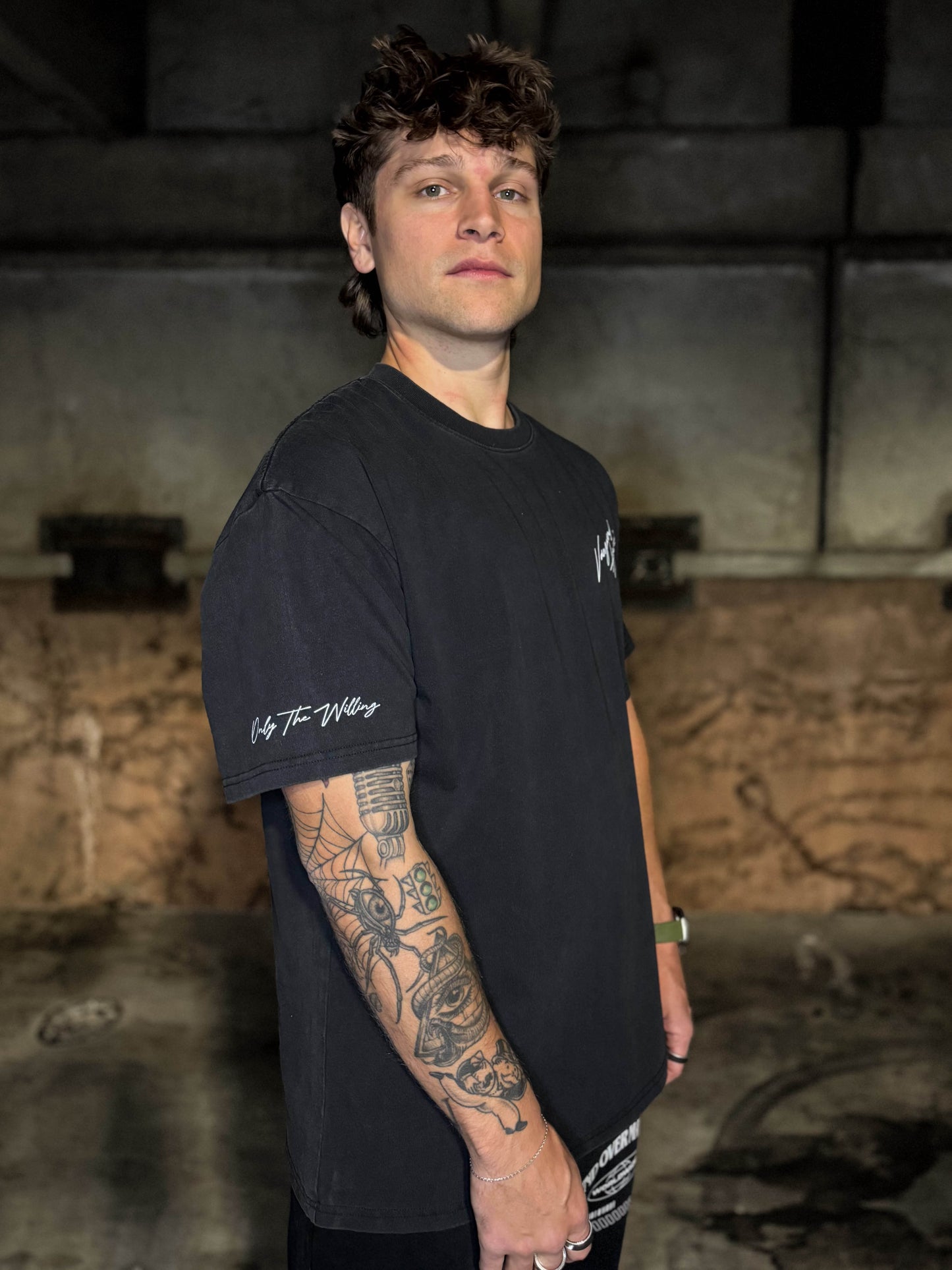 CORE OVERSIZED TEE