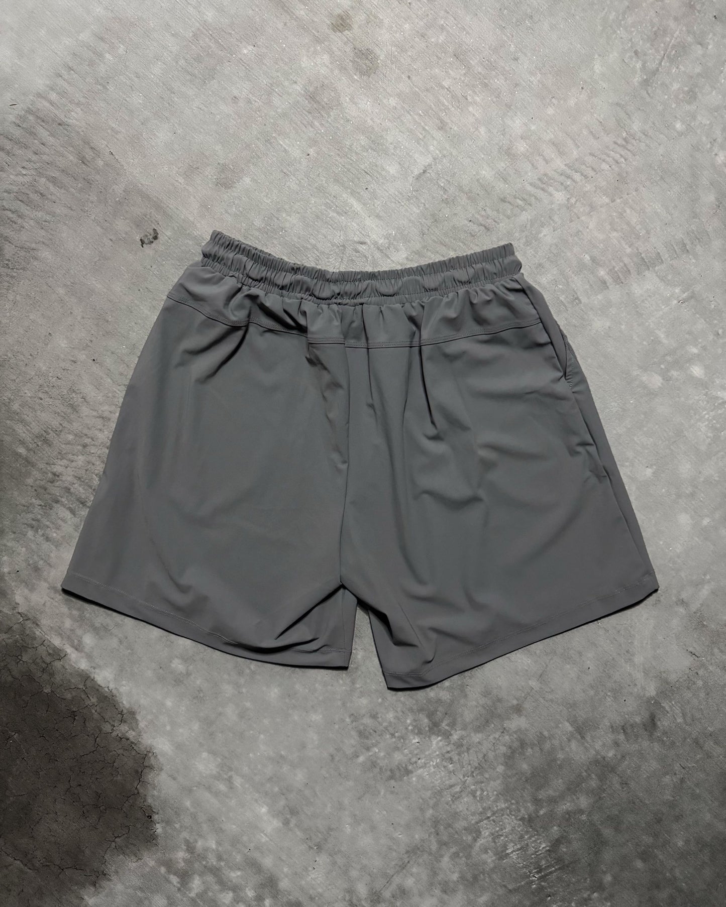 ESSENTIAL SHORTS