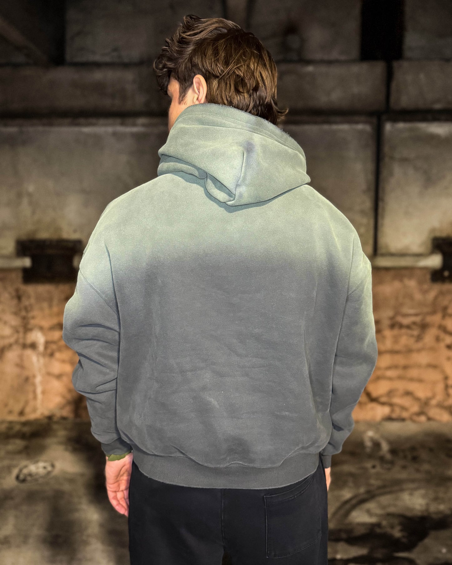 CORE BOX CUT HOODIE
